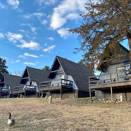 Calm Waters Resort Indian Point Εξωτερικό φωτογραφία