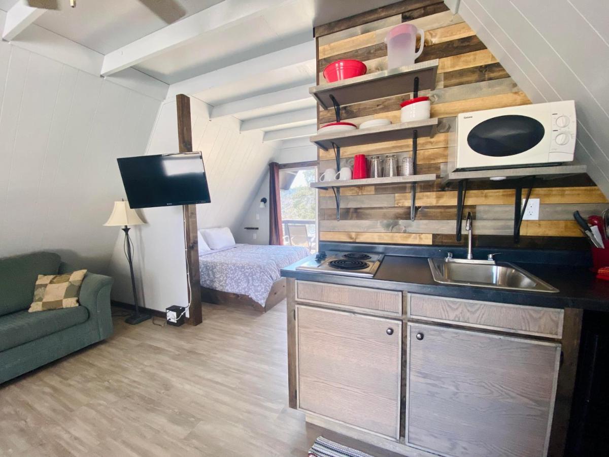Calm Waters Resort Indian Point Εξωτερικό φωτογραφία