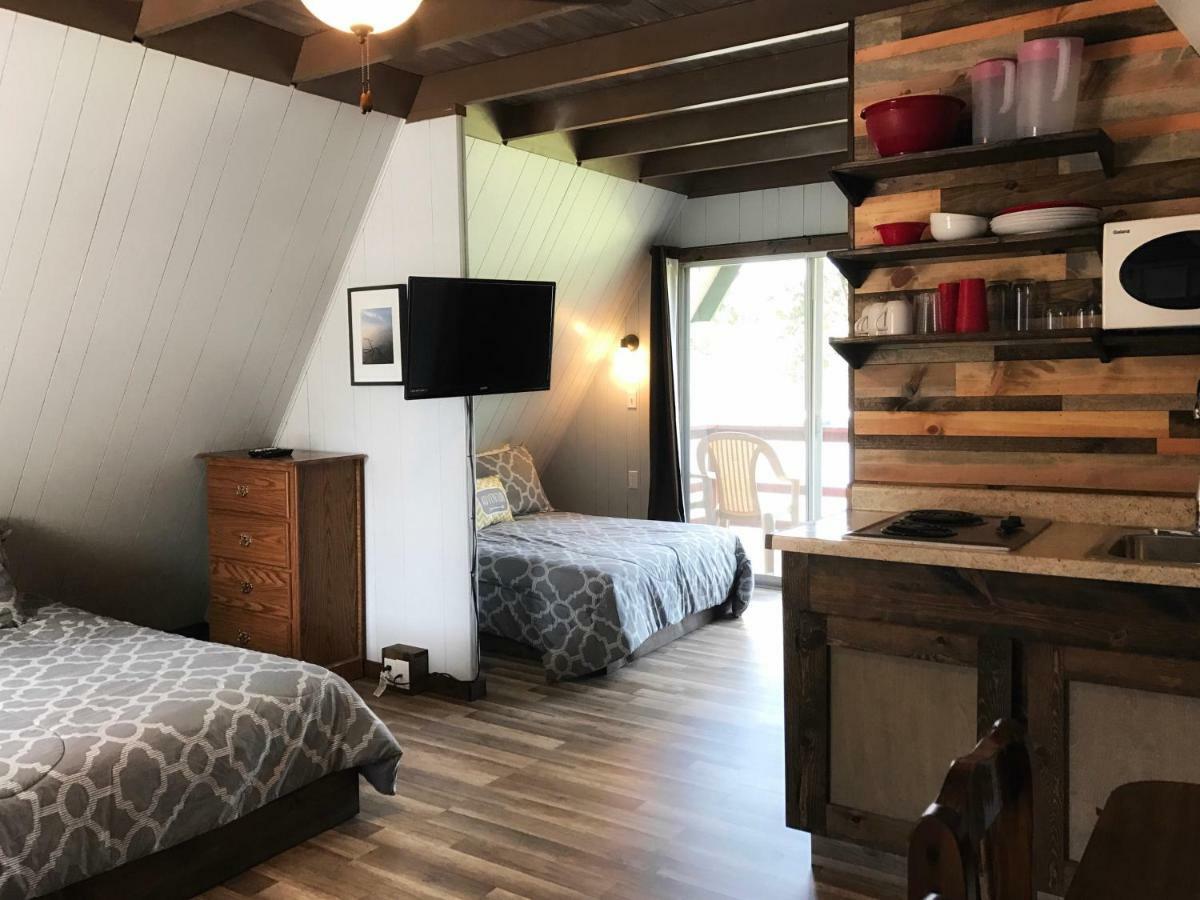 Calm Waters Resort Indian Point Εξωτερικό φωτογραφία